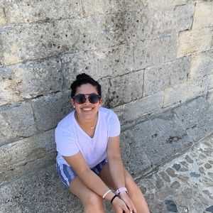 Meet your Posher, Haley